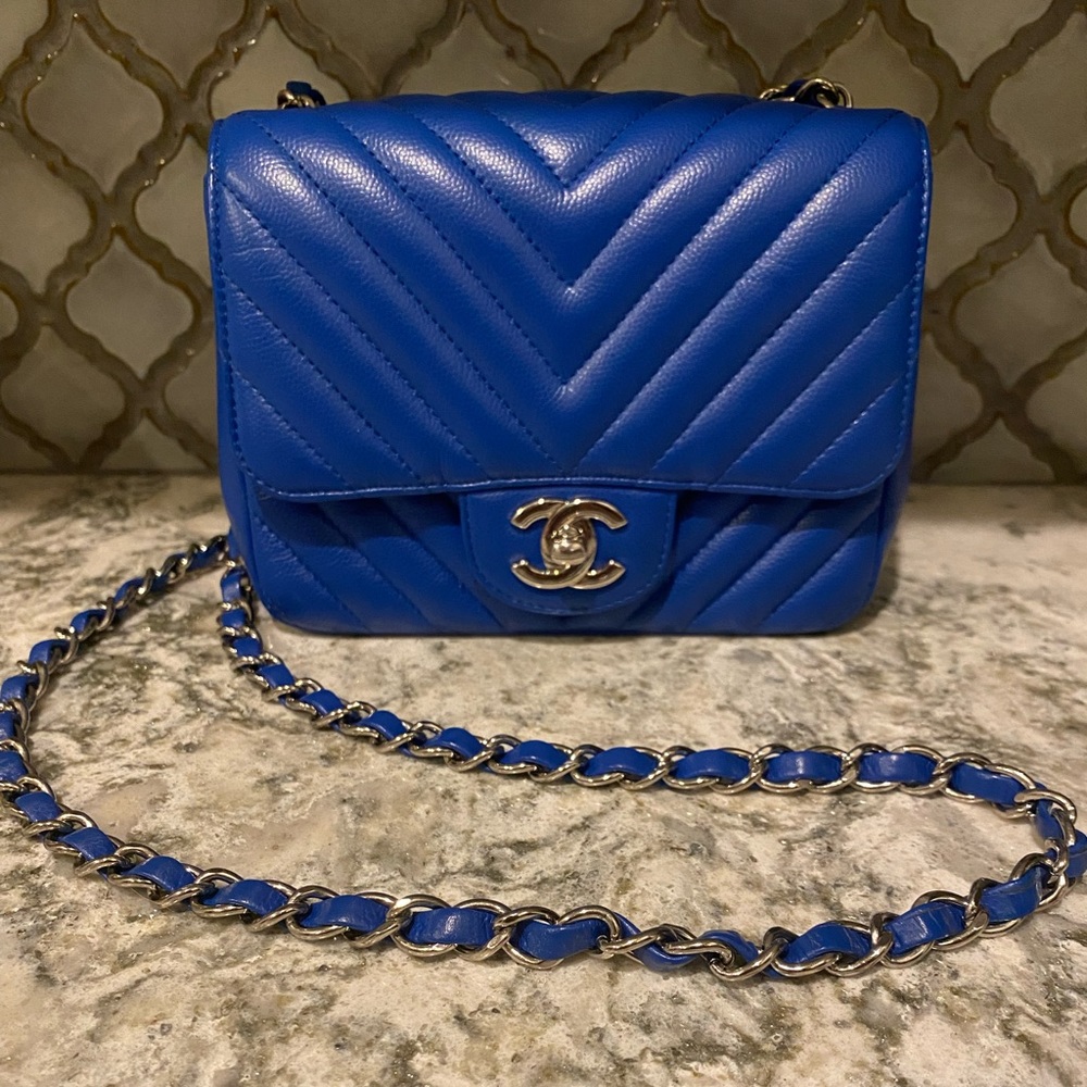 💯 Authentic Chanel Square Mini Flap Bag